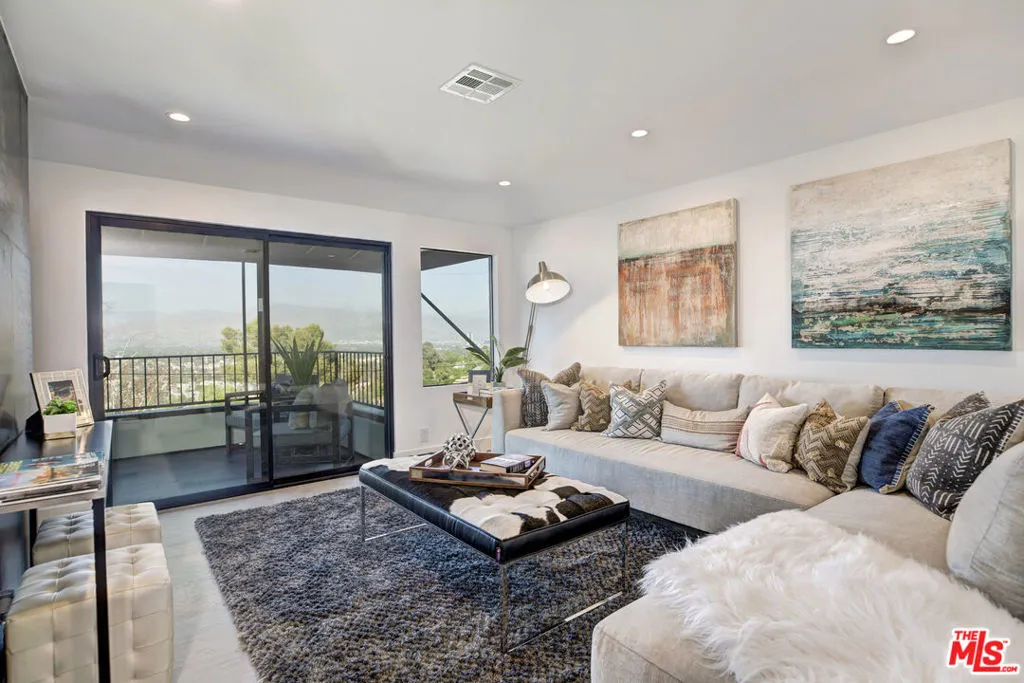 3712 Berry Drive, Studio City, California 91604 home-pic-16